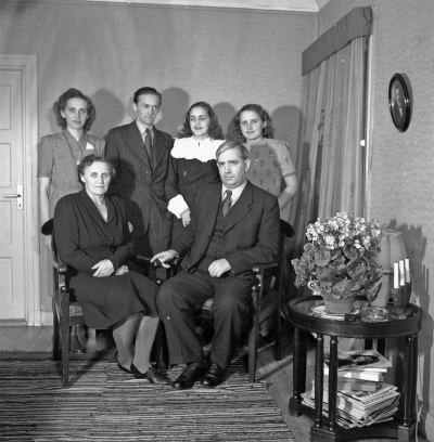 Emil Beijer med familj 

Dok.111026/KG
