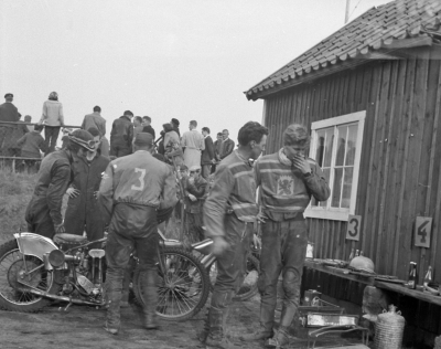 Invigning av speedwaybanan i Vimmerby

Dok.111102/KG