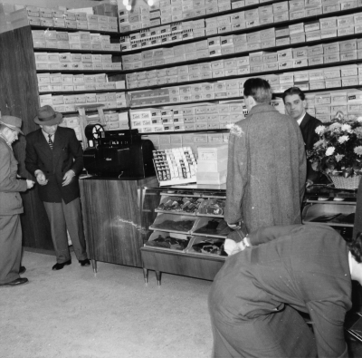 Rudells skoaffär 

Dok.100603/KG