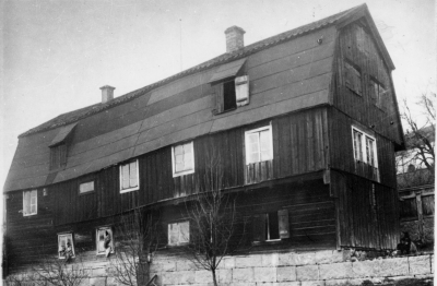 Karlbergs garveri vid Storgatan revs på 1920-talet.              