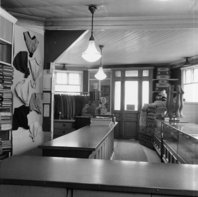 Carl Johanssons klädaffär 
Interiör

Dok.100602/KG