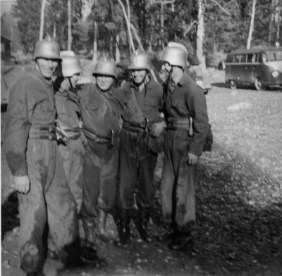 Evy Nicanders dokumentation: Grupp vid brandkårstävling Harry Säll, ?, Hugo Jansson, Nisse Nygren och John Andersson