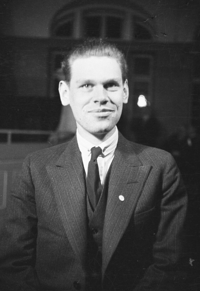 Eric Westerberg , Stadskassör. V-by