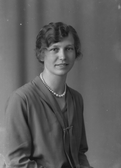 Fröken Lilly Ståhl
Älö



Dok.080429/RS