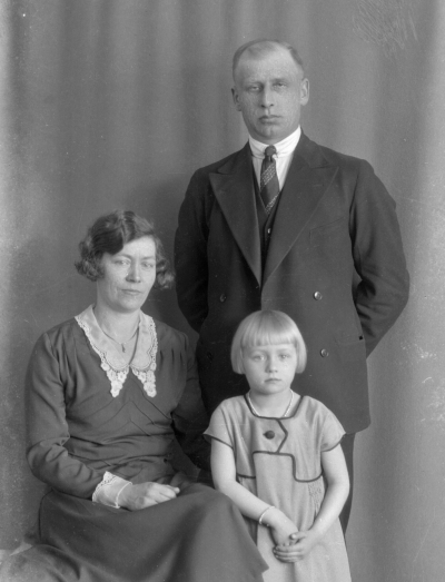 Familjen Karlberg.



Dok.080218/RS