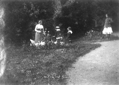 "Tant Ebba Thollander, Kisa"  Nordströms