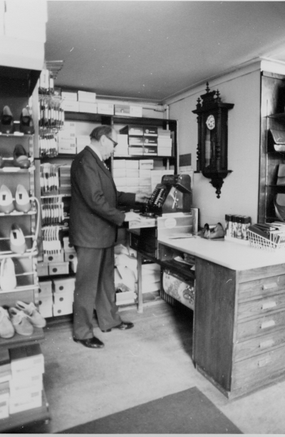 Skor ock Läder, Juneskog.