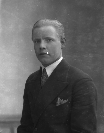 Holger Jaensson



Dok.080407/RS