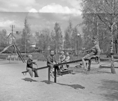 Kungsparken
- lekplats -

Dok.111103/KG