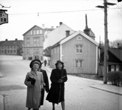 Ståhl, Norrtullsgatan, till höger "Krösabacken"



Dok.080205/RS