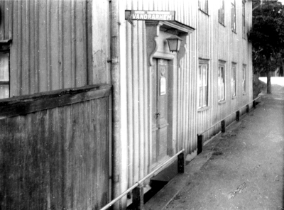 Hantverksföreningens hus vid Västra tullen, revs på 1960- talet. Svenska Turistföreningen hade sina lokaler där som vandrarhem.   Hantverkshemmet