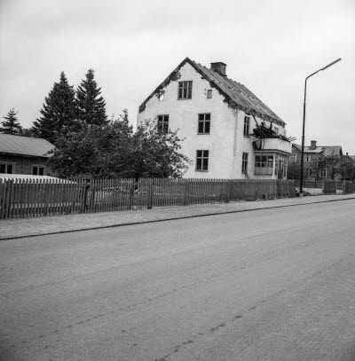 Barnbespisningen vid Astrid Lindgrens skola rivs
Fastigheten Lundagård på Kungsgatan strax ovanför AL skolan. Huset innehöll skolan matbespisning

Dok.110221/KG