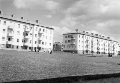 Bondebygatan 
lekande barn

Dok.100531/KG