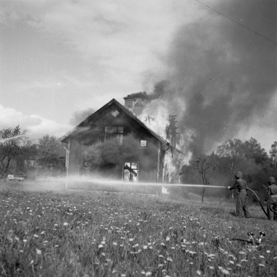 Virsholm bränns ner

Dok.110519/KG