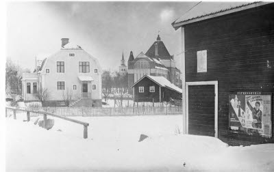 Bilder från Bergstens som drev både åkeri och leksaksaffär. 

Vissa av bilderna publicerade i kategorin Adderade bilder 2021