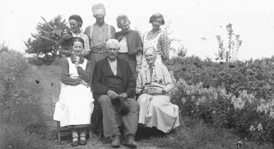 Hällebacka 

Många av bilderna i mappen Hällebacka kan lika gärna vara tagna kring Lidhem Locknevi.