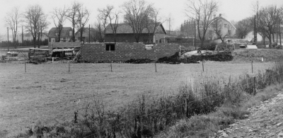 Lastbilscentralen bygges. Till höger syns hantverkshuset Hantverkshemmet 1940-talet.   T.E.