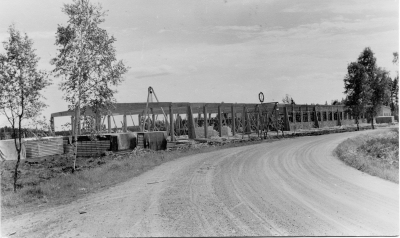 Nya snickerifabriken ( Starfönster ) under byggnad, chef Tore Isberg.       
