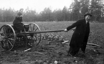 Elsa Johansson Hällebacka Handelsträdgård och Sven Liljeblad