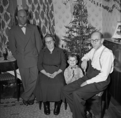 Familjen Himist
Storebro

Dok.110228/KG