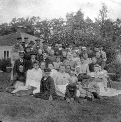 Anställda och deras barn.     Nordströms