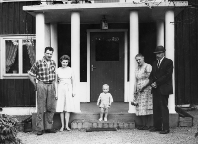 Sixten Falleskog med fru och arrendator 1967 från vänster. 1, 2,  3,  4 Falleskog, Fru  5 Sixten Falleskog.        