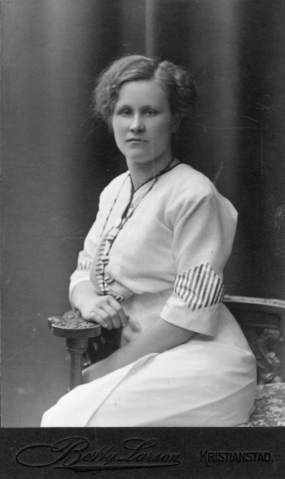 Affärsbiträde hos Palmgren 
Manda ? nu i Tranås

?