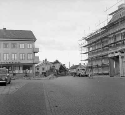 Torget
- Stadshotellet renoveras -

Dok.110405/KG