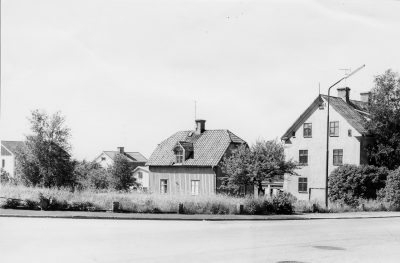 Storgatan 74 Tunaborg 74 med flygelbyggnad, revs hösten 1979.