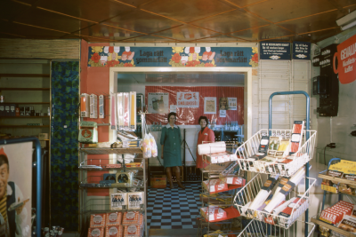 Speceriaffär butiksinredning

090512/KG