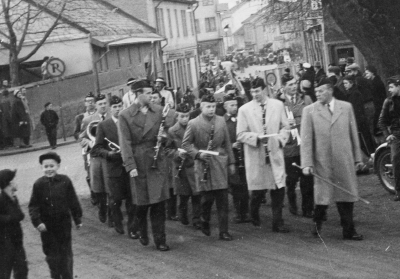 Vimmrby Brandkår 50 år.Från höger 1. Ernst Rundgren, 3. Verner Sandström, 5. Lars Karlsson, 7. Per-Inge Stenberg, 9. Lars Ståhl.