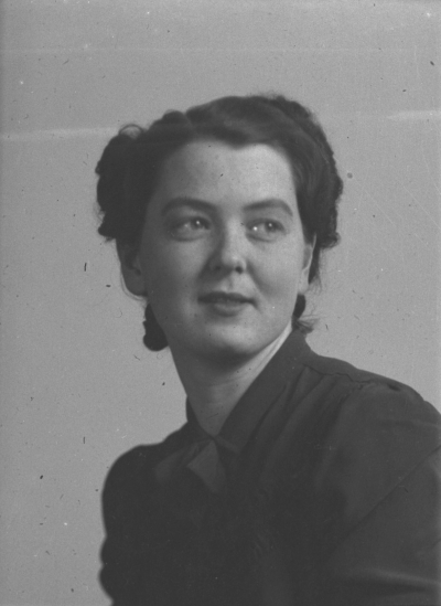 Fröken Karlsson



Dok.080619/RS