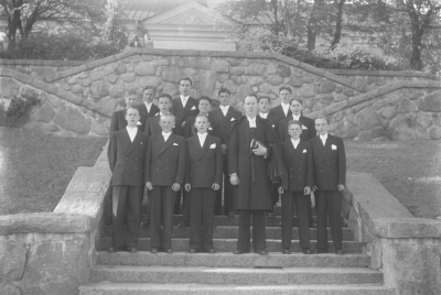 Pastor Falks konfirmander



Dok.080619/RS