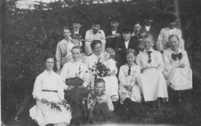 Karl Svensson,  Elsa Svensson,  Svahn,  Waldemar Löngren,  Fru Löngren, Fru Lönngren,  (kocka.)      