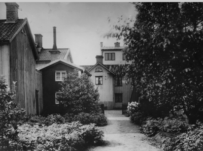 Sevedegatan 29 "Paradiset". T.E

Fröken Winells affär, senare Sonja Östermans garnaffär.

Dok.090206/SJ