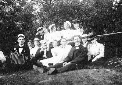 4. Otto Wahlberg 7. Olof Nordgren  11. Sigrid Wahlberg  Vimmerby  12. Ellen Wärnberg. 