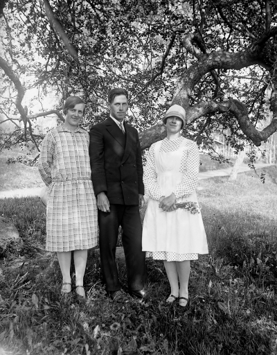 Hällebacka

Många av bilderna i mappen Hällebacka kan lika gärna vara tagna kring Lidhem Locknevi.