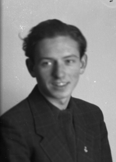 Bengt Odevall
Son till Ragnar Odevall, Vimmerbys och kanske Sveriges sista borgmästare. Bengt blev diplomat och ambassadör i Kina och Japan samt flygattaché i New York.



Dok.080612/RS