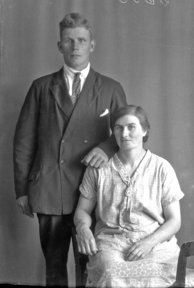 Gustav Carlsson
Ullerbro.



Dok.080402/RS