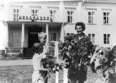 Fru Lilly Bottner Storebro 1947  T.E.