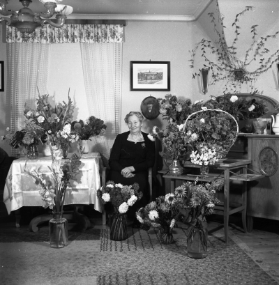 Karl Johanssons fru 
Lindängsgatan 9

Dok.110620/KG