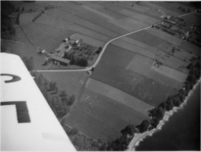 Flygfoto över Vennebjörka omkr. 1962. Orginalkort finns ej.   Okänd