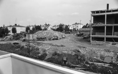 Husbygge Eken

090525/KG