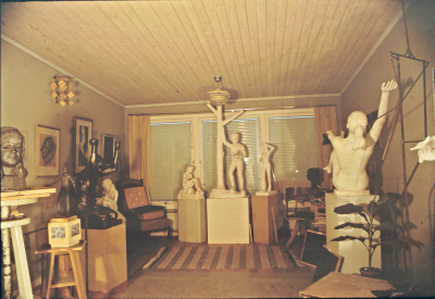 Konstnärsateljé skulpturer

090402/KG