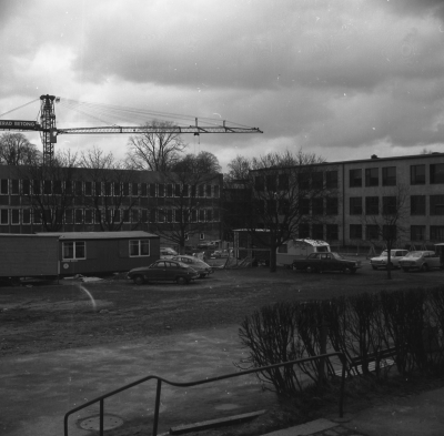 Biblioteket byggs

Dok.110224/KG