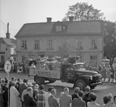 Barnens dag firande

Dok.111025/KG