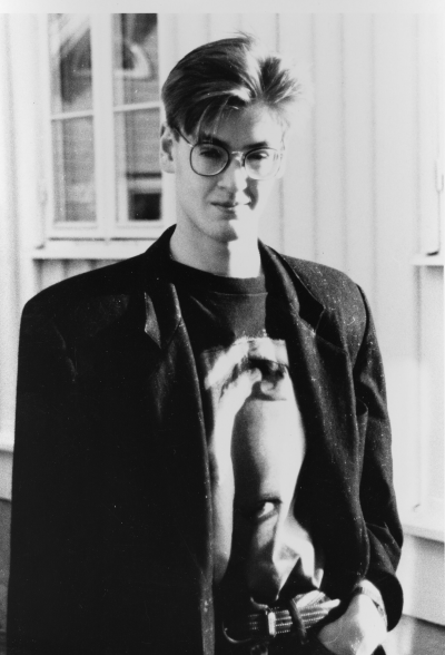 Gustav Larsson, Fasnefall. Pelarne
Första pris i Svenska Dagbladets Poesitävling 1993