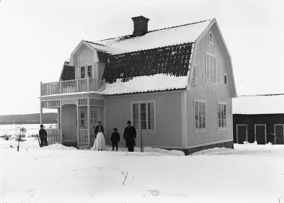 Fastigheten Hägersta på Hultsfredsvägen 18. Huset byggdes av Frans Robert Isberg 1919