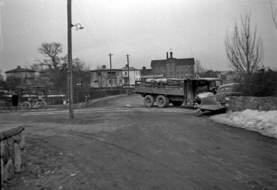 Polisen; Krock Pettersson och Fransson.
Ford V8 1938, Bedford 1939



Dok.080218/RS