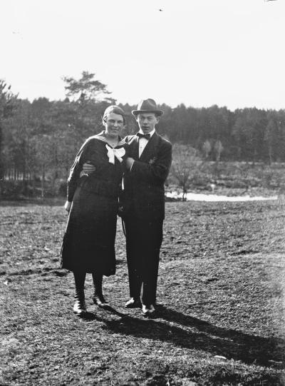 Anna Flender,  Knut Lindberg       U.F.